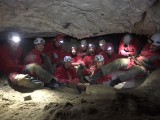 Cvičenie jaskynnej záchrannej skupiny